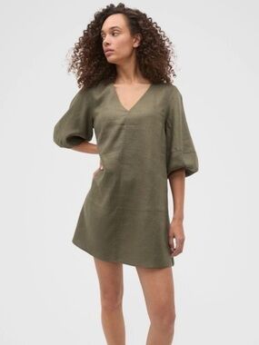 Heritage Seed Olive V-Neck with Puff Sleeves size 10